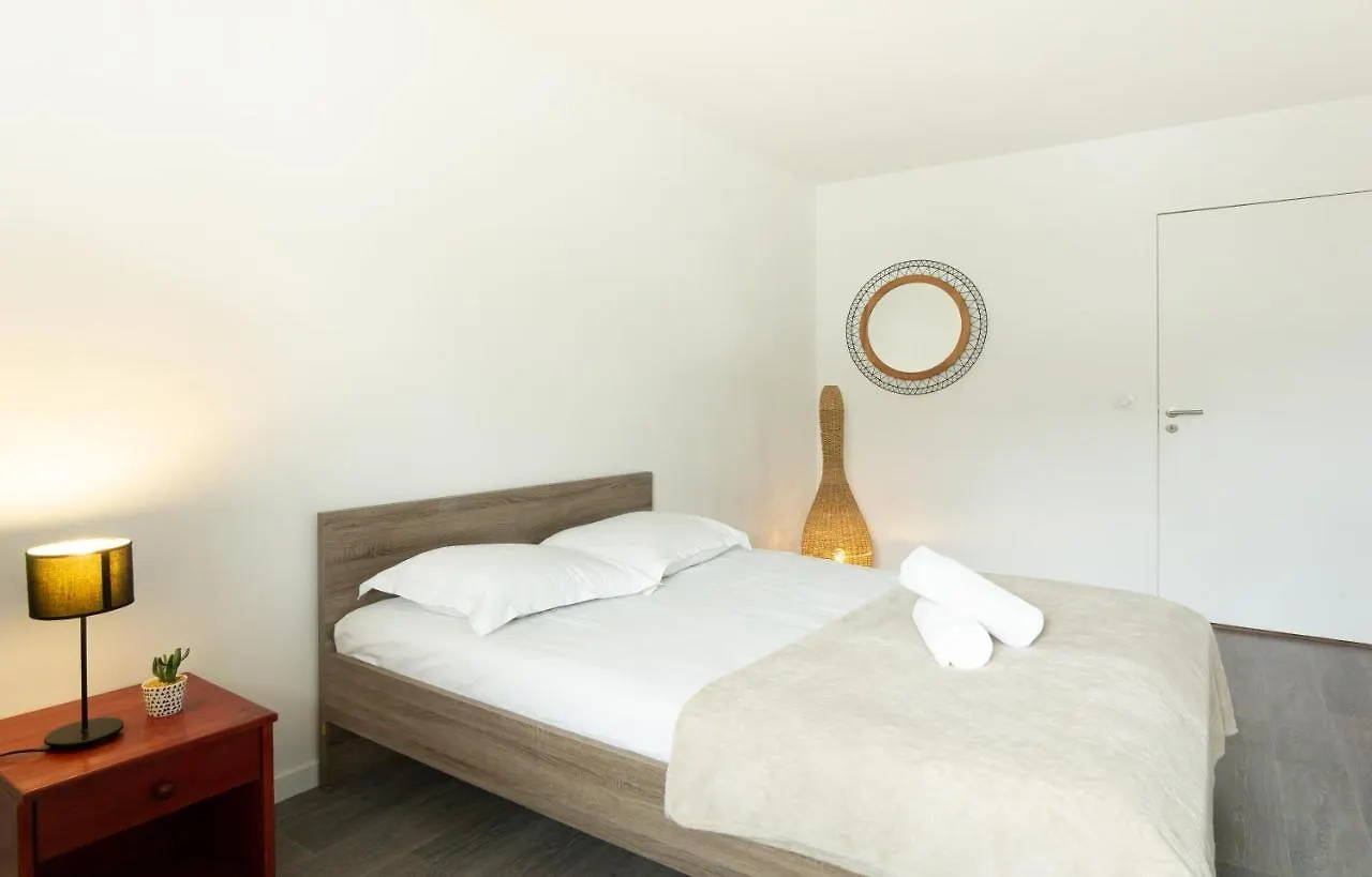 Minoterie Accueillant T3 Avec Place De Parking Privee Annecy France