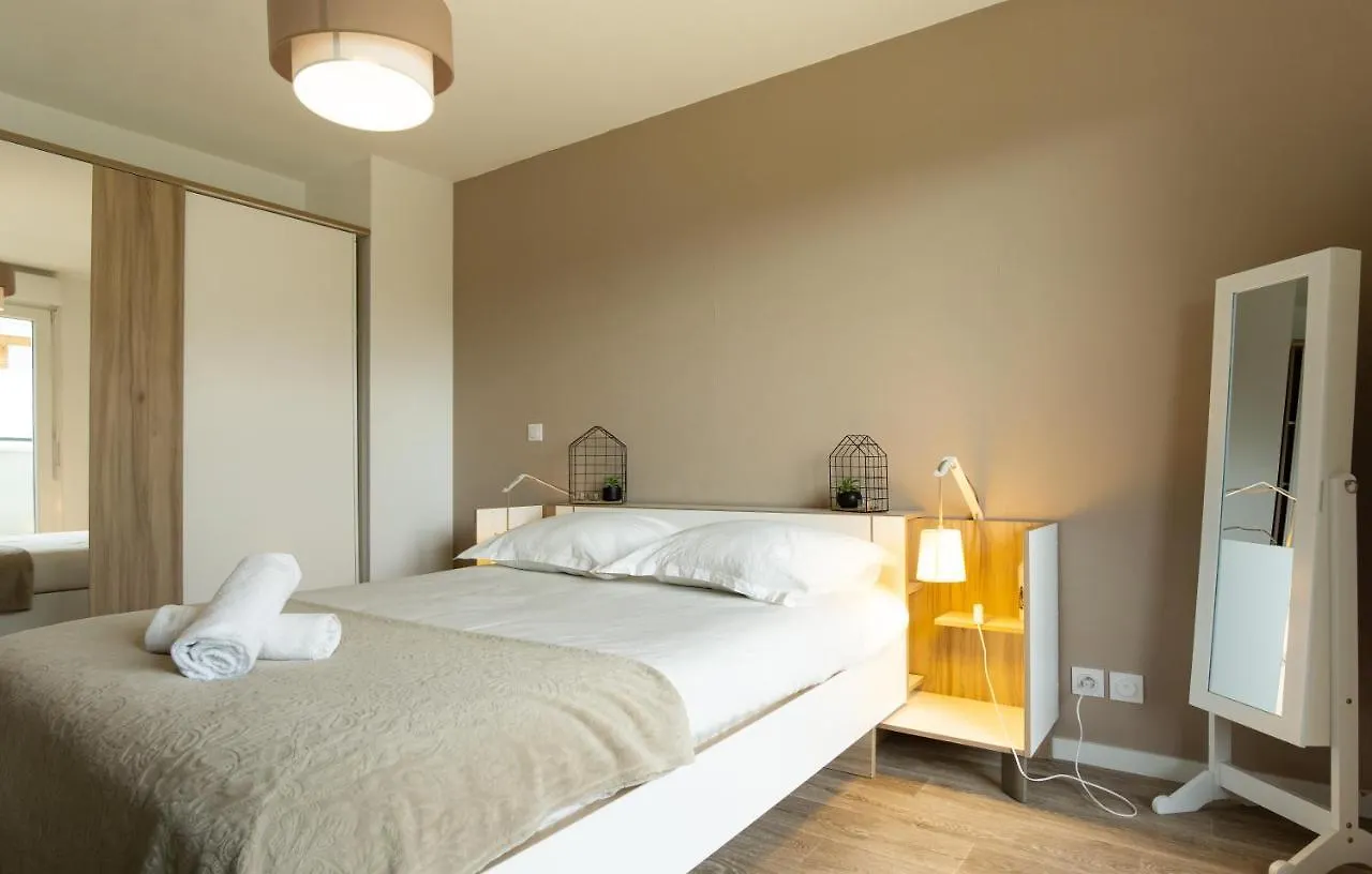Minoterie Accueillant T3 Avec Place De Parking Privee Annecy Apartment